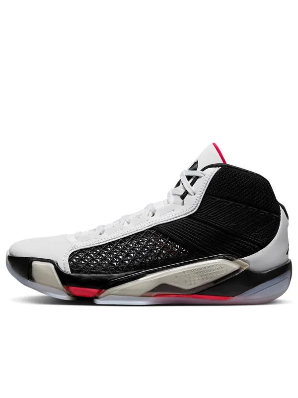 Кроссовки 38 Air Jordan — изображение 1 из 4, белый/черный-красный
