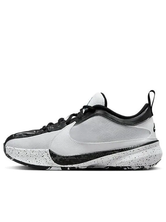 Кроссовки зум фрик 5 Nike — изображение 1 из 4, белый/черный