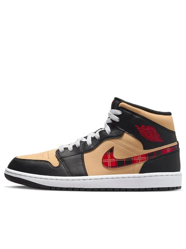 Кроссовки 1 средний размер Air Jordan — изображение 1 из 4