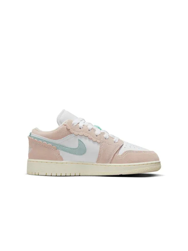 Кроссовки 1 low gs 'guava ice jade' Air Jordan — изображение 2 из 4, белый