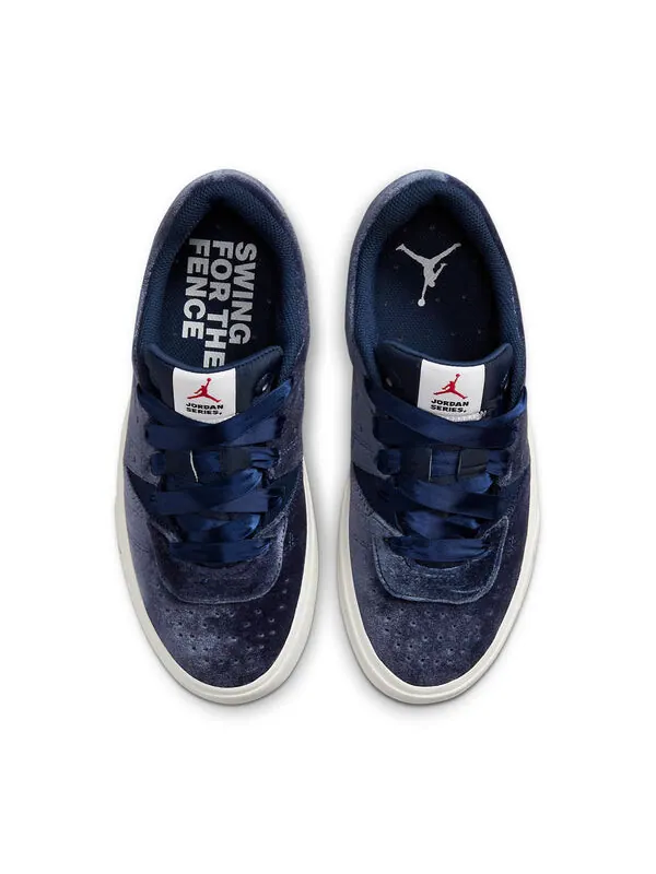 Кроссовки серия.05 se Air Jordan — изображение 4 из 4
