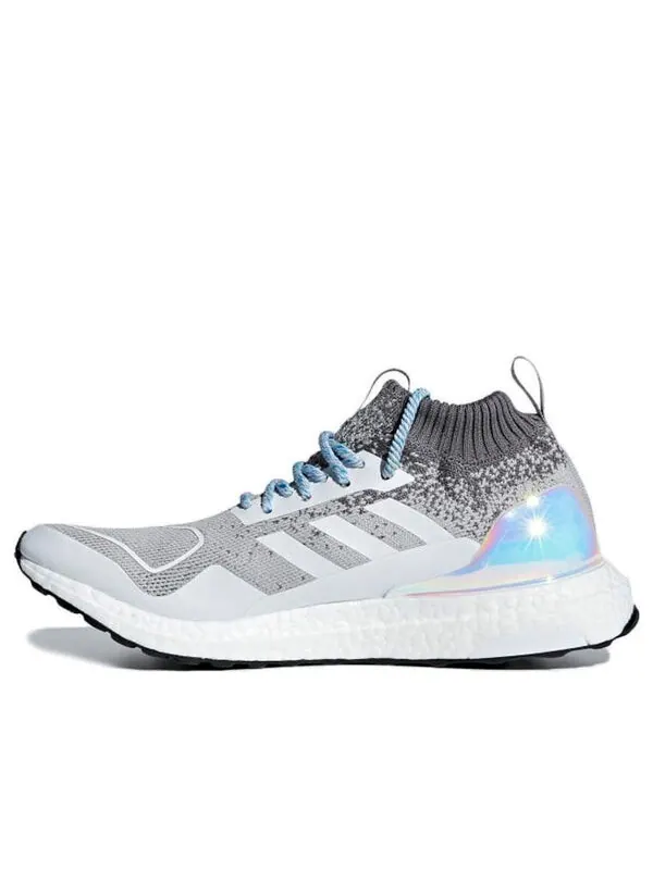 Кроссовки ультрабуст мид Adidas — изображение 1 из 4, серый