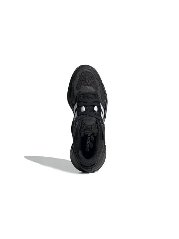 Массивные кроссовки magmur runner Adidas — изображение 3 из 4, черный/белый/серый