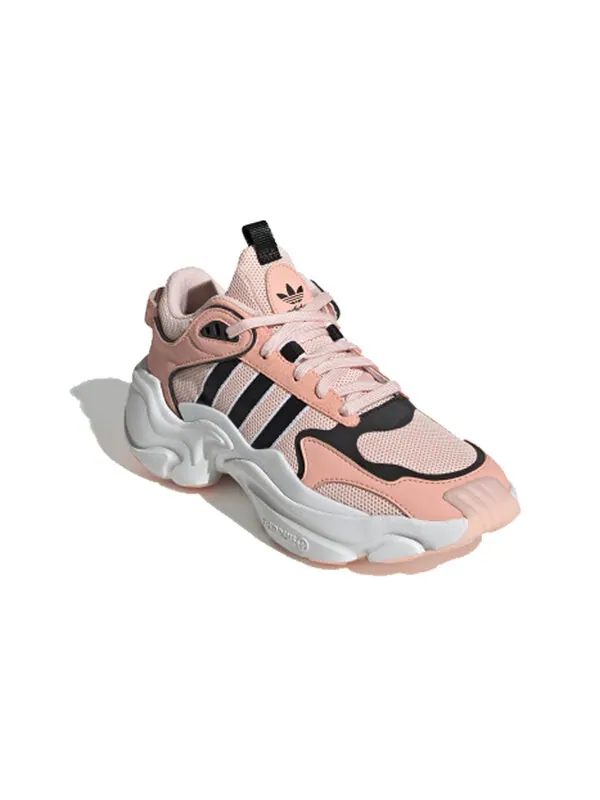 Массивные кроссовки magmur runner hk Adidas — изображение 3 из 4, розовый/черный