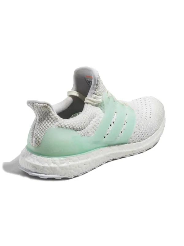 Кроссовки ультрабуст 4.0 Adidas — изображение 3 из 4, белый