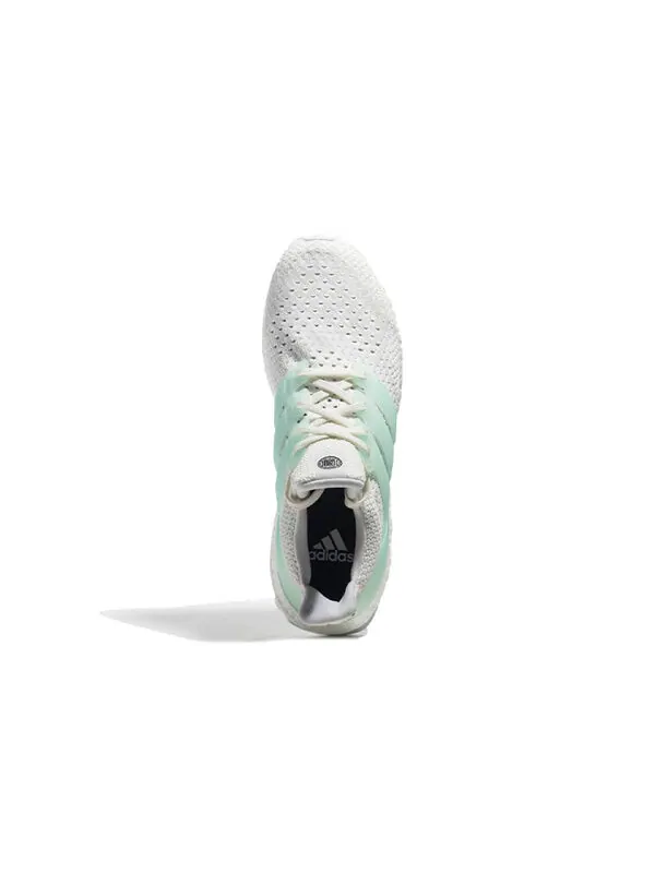 Кроссовки ультрабуст 4.0 Adidas — изображение 4 из 4, белый