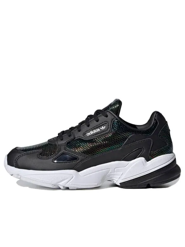 Кроссовки с соколом Adidas — изображение 1 из 4, черный/белый