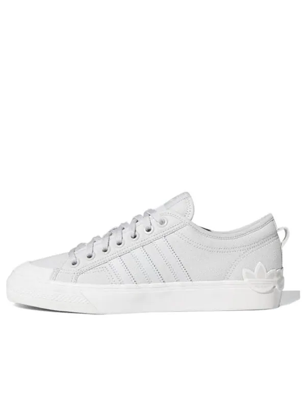 Кроссовки nizza 'oversize heel logo - light solid grey' Adidas — изображение 1 из 4, серый