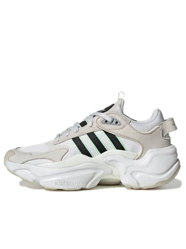 Кроссовки оригиналы magmur runner Adidas — изображение 1 из 4, белый/черный/белый