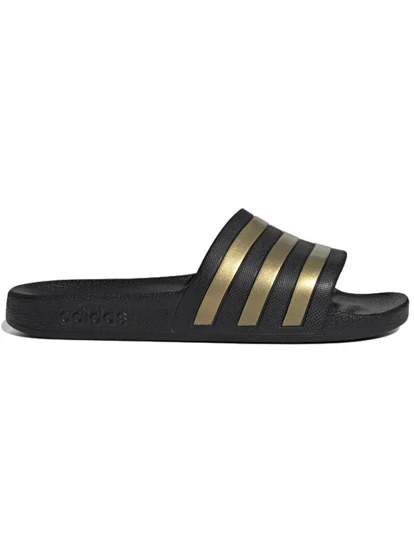Тапочки adilette aqua slides 'black gold metallic' Adidas — изображение 2 из 4, черный/золотистый