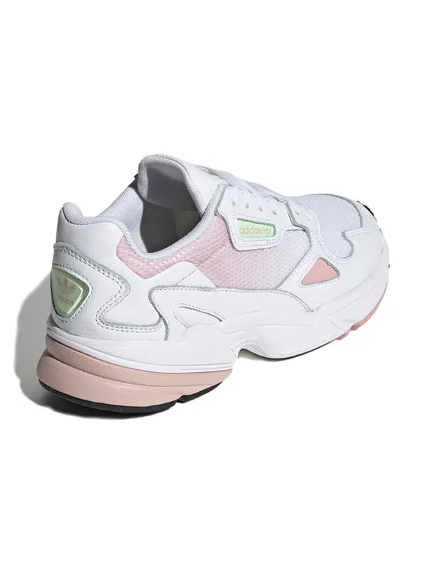 Кроссовки сокол Adidas — изображение 4 из 4, белый