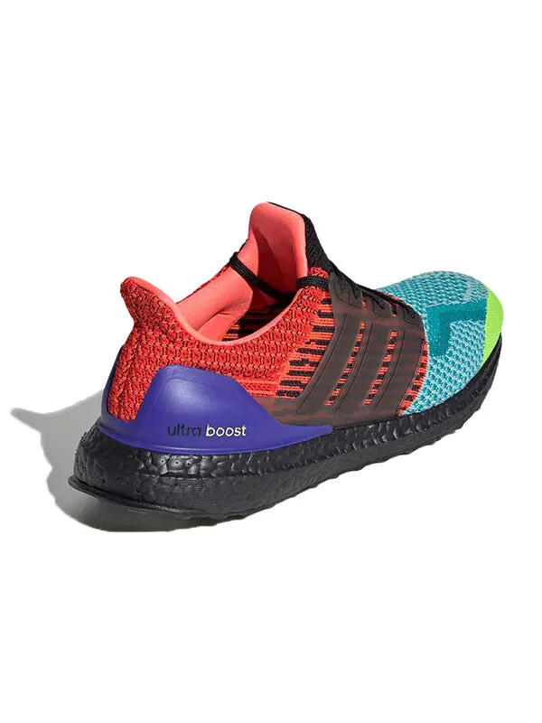 Кроссовки ультрабуст днк Adidas — изображение 4 из 4, красный/синий/зеленый
