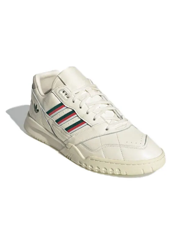 Кроссовки оригиналы ar trainer Adidas — изображение 3 из 4, белый/черный/красный