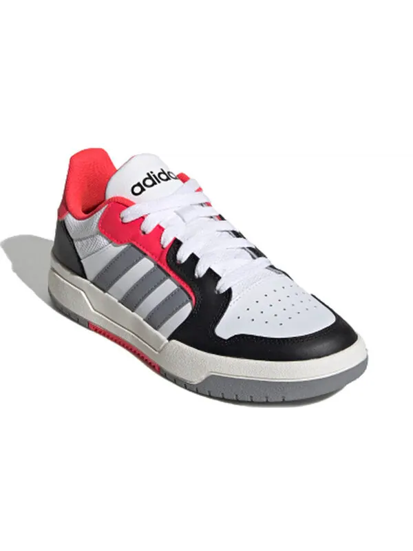 Кроссовки заманивают в ловушку Adidas — изображение 2 из 4