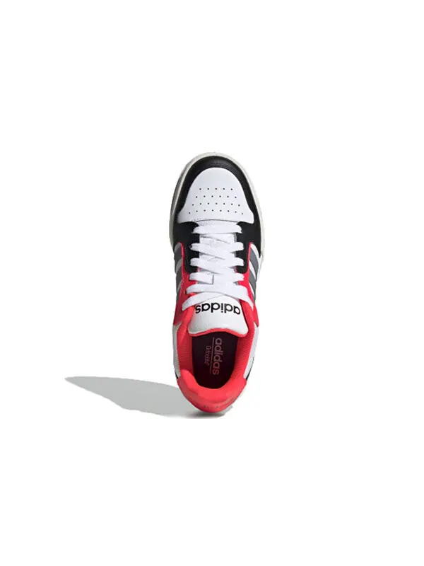 Кроссовки заманивают в ловушку Adidas — изображение 4 из 4