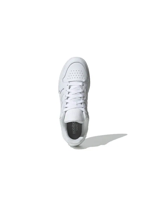 Кроссовки заманивают в ловушку Adidas — изображение 4 из 4, белый