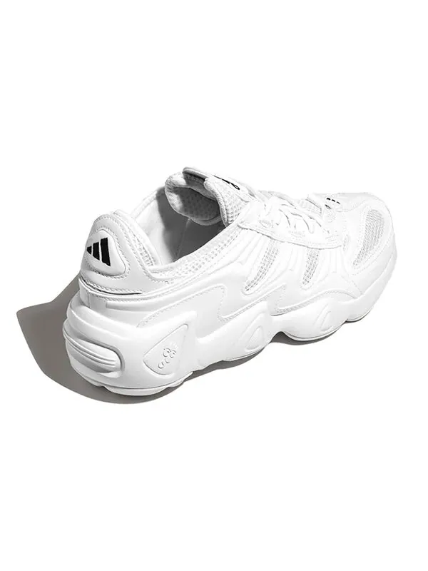 Кроссовки оригинал fyw s97 Adidas — изображение 3 из 4, белый