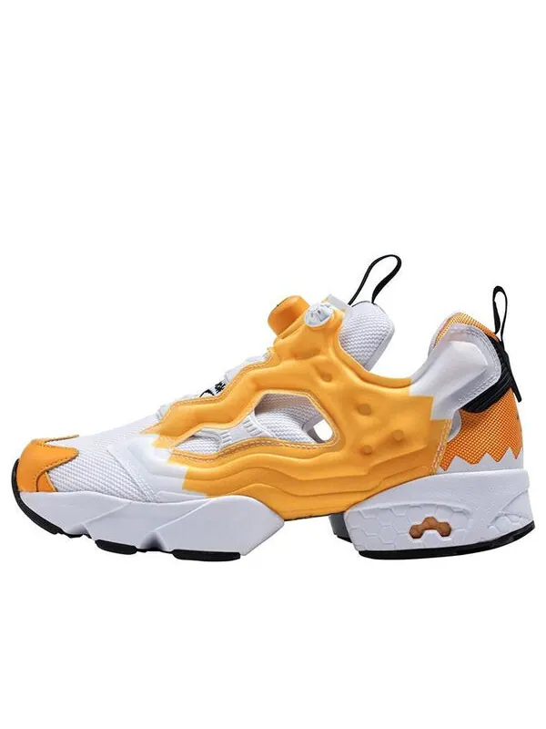Кроссовки sanrio x instapump fury 'gudetama' Reebok — изображение 1 из 4, золото
