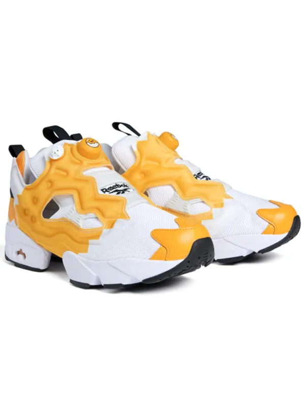 Кроссовки sanrio x instapump fury 'gudetama' Reebok — изображение 3 из 4, золото
