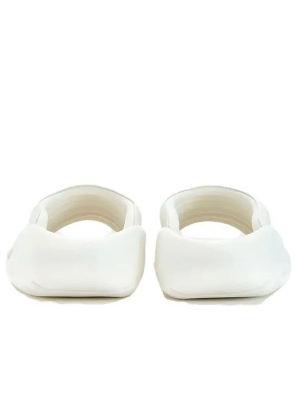 Тапочки galaxy slippers 'white' Fila — изображение 2 из 3, белый