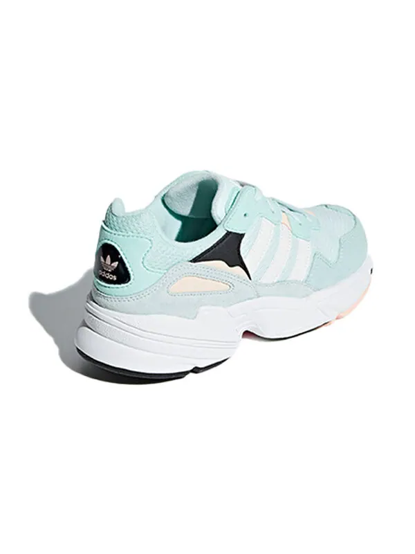 Кроссовки yung 96 j Adidas — изображение 4 из 4, светлый синий/белый