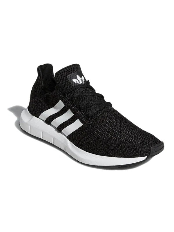 Кроссовки Swift Run Adidas — изображение 3 из 4, черный