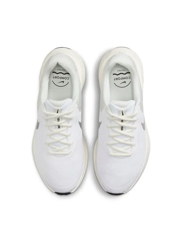 Революция кроссовок 7 Nike — изображение 4 из 4, белый
