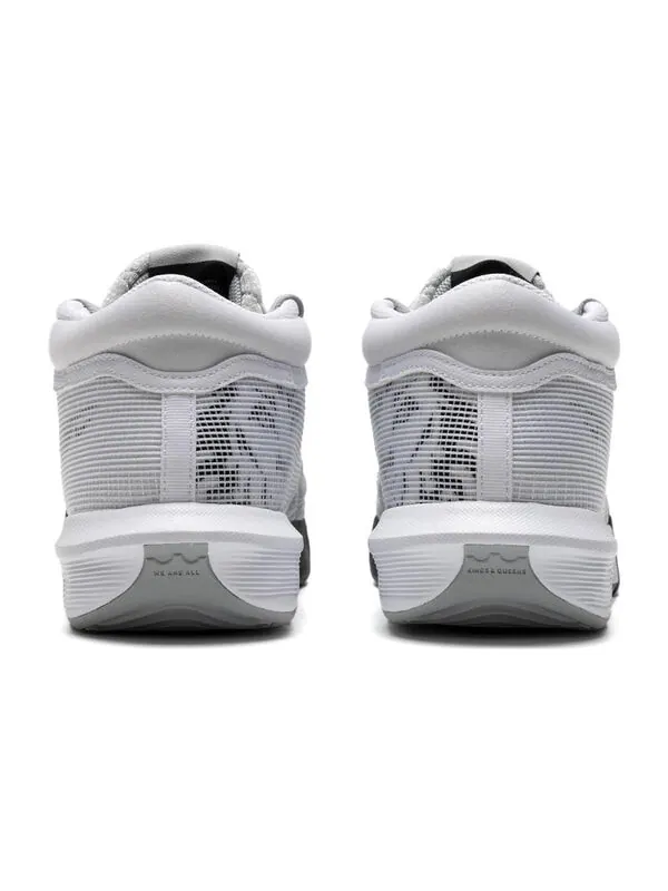Кроссовки LeBron Witness 8 EP 'White Light Smoke Grey Black' — изображение 4 из 4
