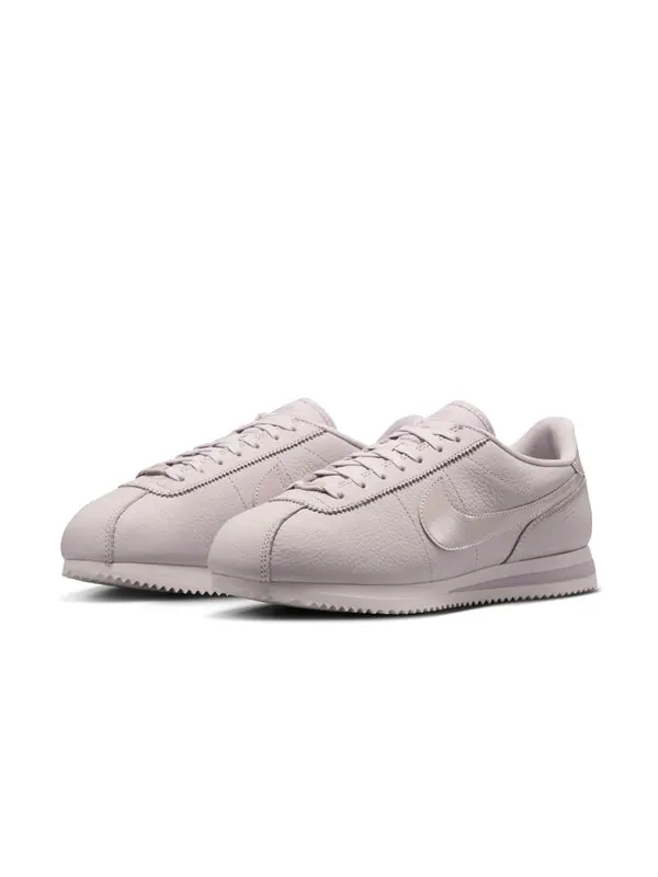 Кроссовки cortez 23 premium leather 'platinum violet' Nike — изображение 3 из 4
