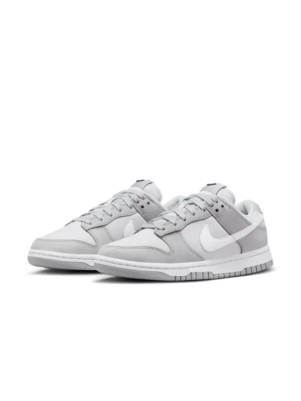 Кроссовки dunk low 'light smoke grey' Nike — изображение 3 из 4, светлый серый/белый