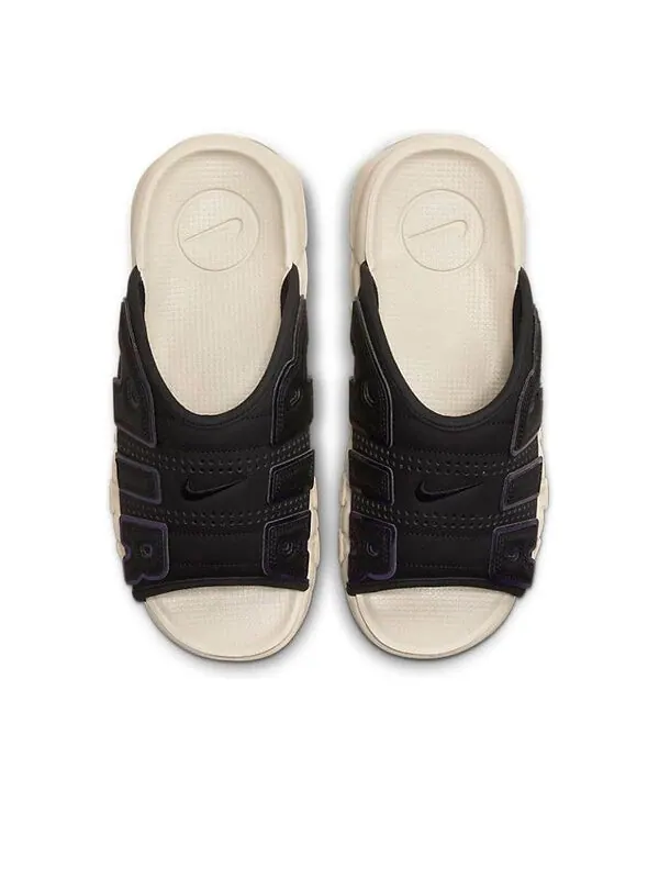 Тапочки air more uptempo slide 'black sanddrift iridescent' Nike — изображение 2 из 4
