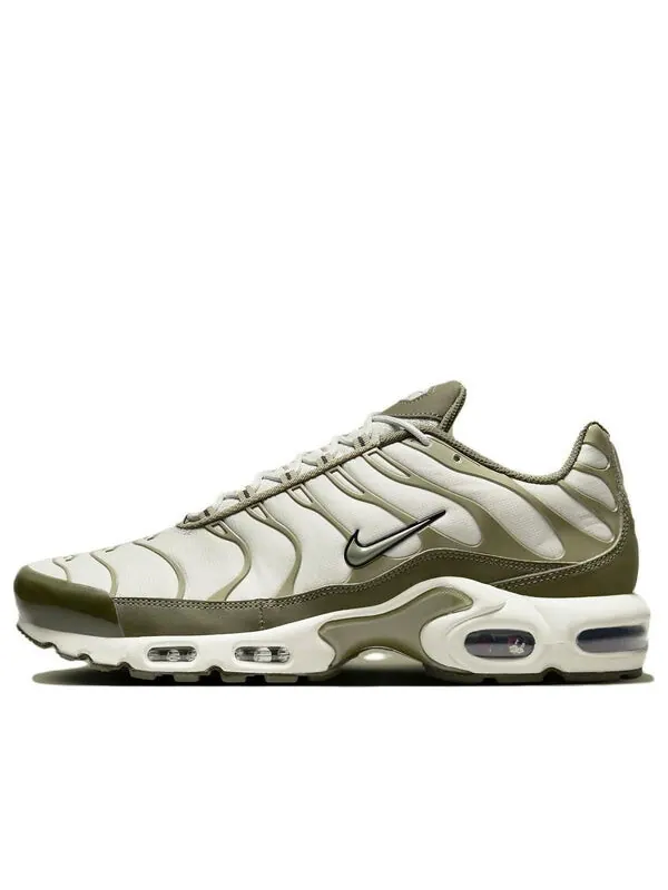Кроссовки air max plus Nike — изображение 1 из 4