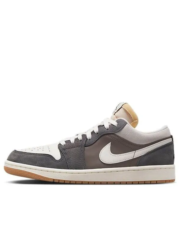 Кроссовки Nike Air Jordan 1 Low 'SNKRS Day Korea' — изображение 1 из 4, белый/серый-коричневый