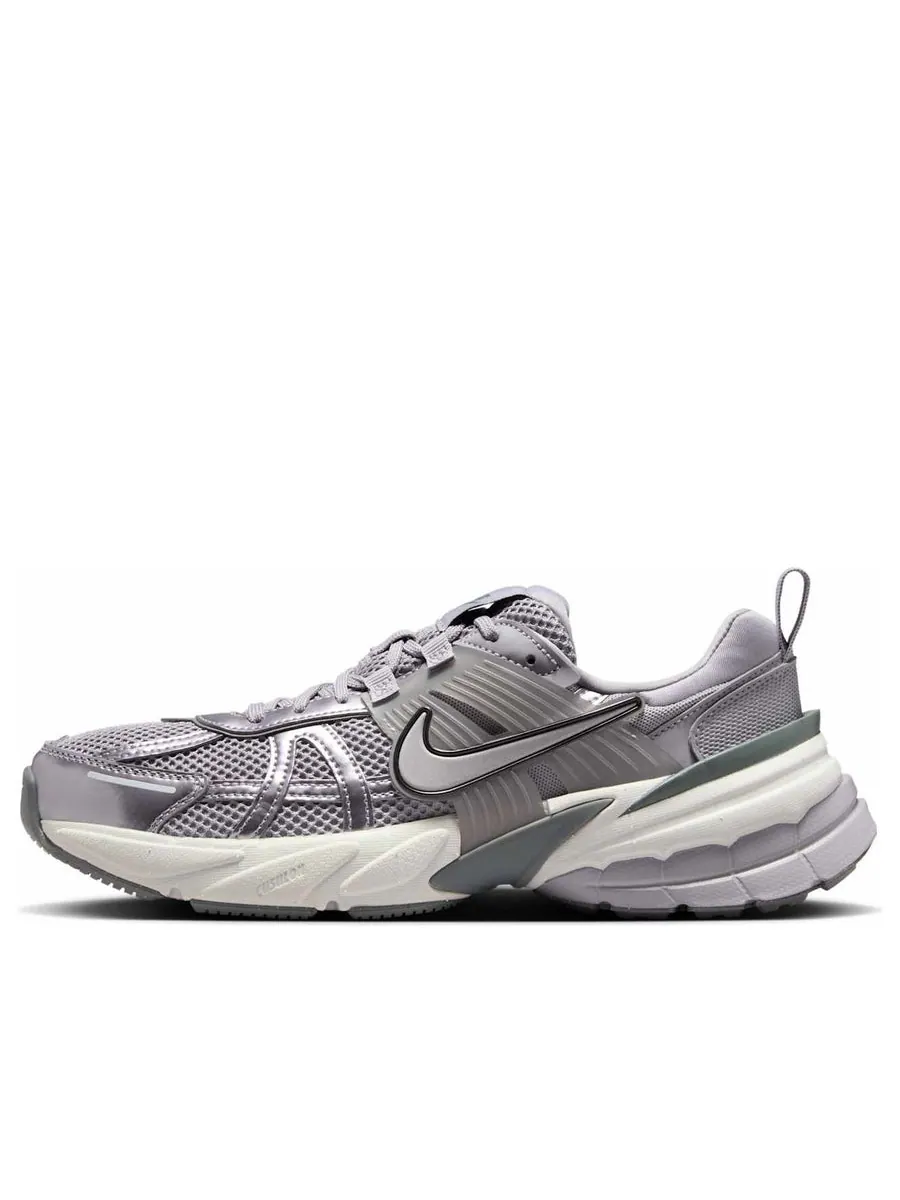 Кроссовки (WMNS) Nike V2K Run 'Cement Grey' — изображение 1 из 6, серый