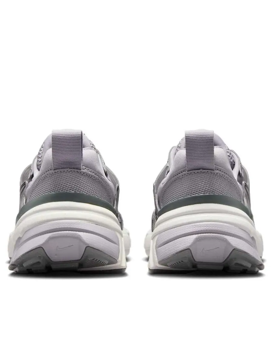 Кроссовки (WMNS) Nike V2K Run 'Cement Grey' — изображение 5 из 6, серый