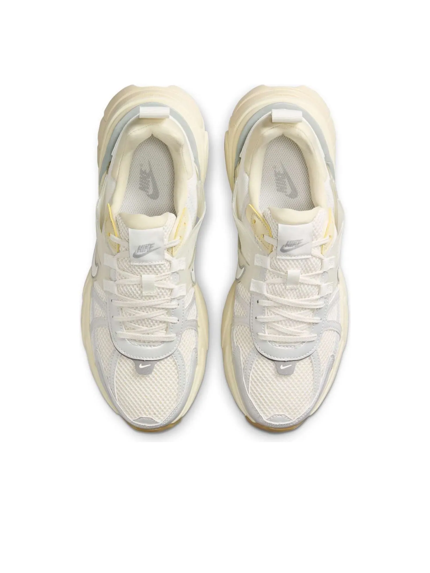 Кроссовки (WMNS) Nike V2K Run 'White Photon Dust Fir' — изображение 2 из 6, белый