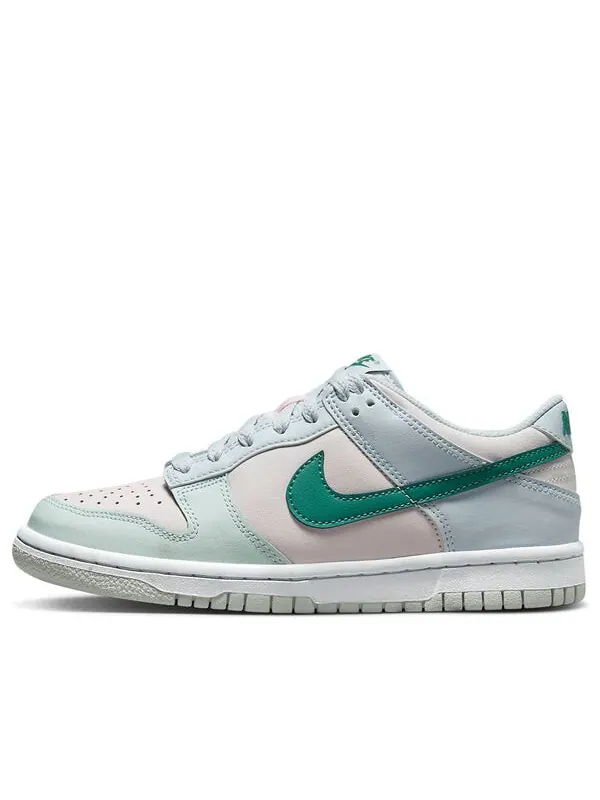 Кроссовки данк лоу Nike — изображение 1 из 4