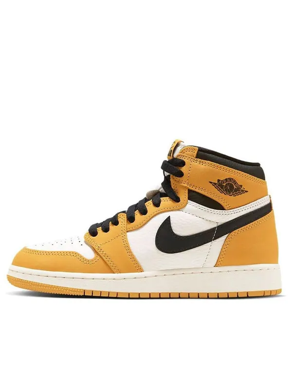 Кроссовки (GS) Air Jordan 1 Retro High OG 'Yellow Ochre' — изображение 1 из 4, желтый/черный