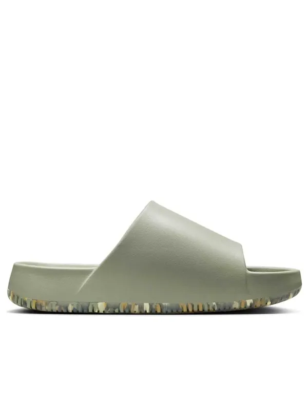 Тапочки calm slides Nike — изображение 2 из 4, зеленый