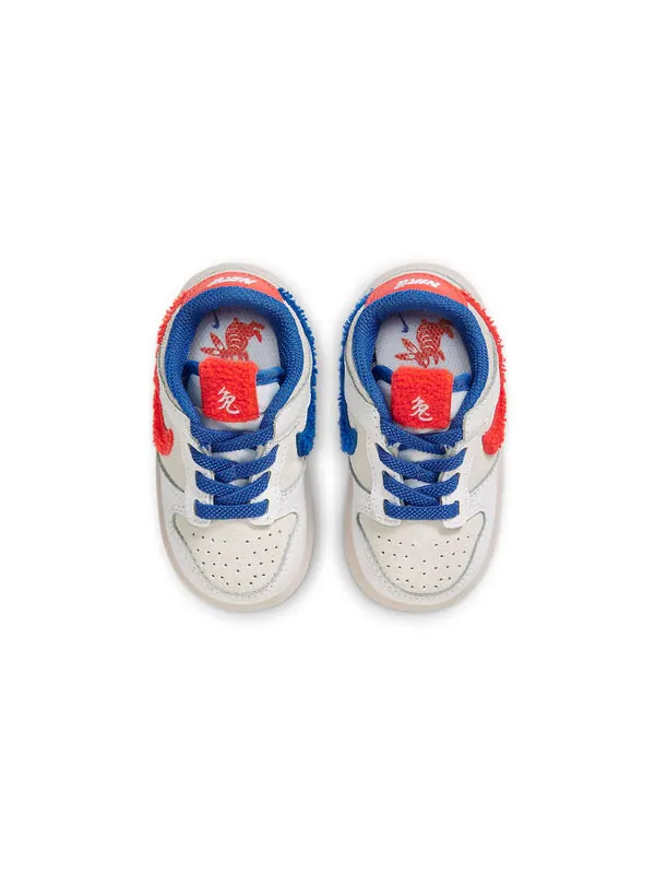 Кроссовки данк лоу Nike — изображение 4 из 4, белый/оранжевый/синий