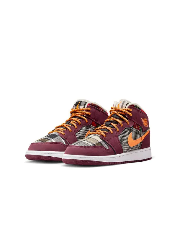 Кроссовки (GS) Air Jordan 1 Mid 'Plaid' — изображение 2 из 4, черный/белый/оранжевый