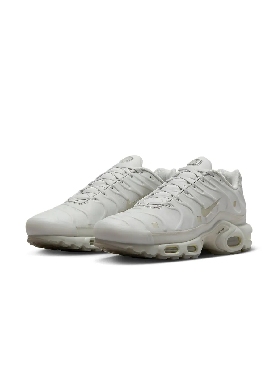 Кроссовки Nike Air Max Plus x A-Cold-Wall* 'Platinum Tint' — изображение 2 из 5, белый