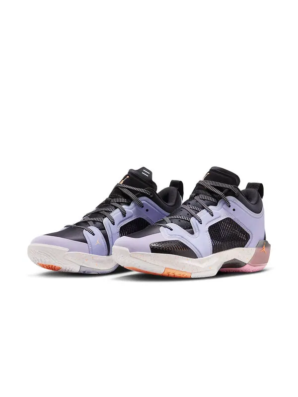 Кроссовки 37 донгдан Air Jordan — изображение 3 из 4, черный