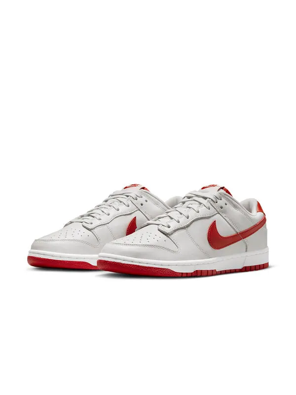 Кроссовки dunk low 'vast grey varsity red' Nike — изображение 3 из 4, серый/красный-белый