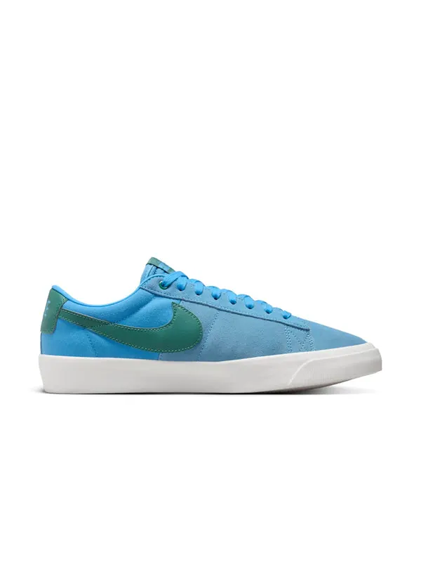 Кроссовки sb zoom blazer low pro gt 'university blue bicoastal' Nike — изображение 2 из 4, синий/синий/белый