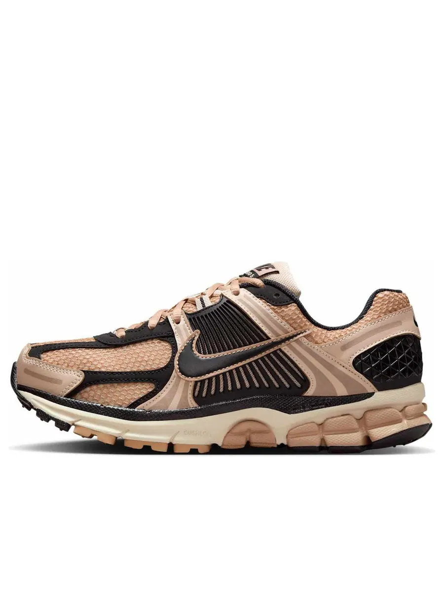 Кроссовки (WMNS) Nike Air Zoom Vomero 5 'Sanddrift' — изображение 1 из 5, бежевый