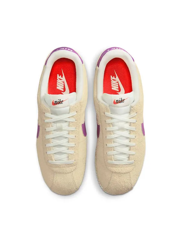 Кроссовки Кортес Nike — изображение 4 из 4, бежевый/фиолетовый