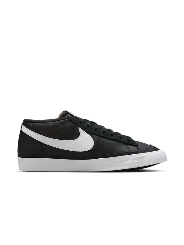 Кроссовки blazer low pro club 'black white' Nike — изображение 2 из 4, черный/белый