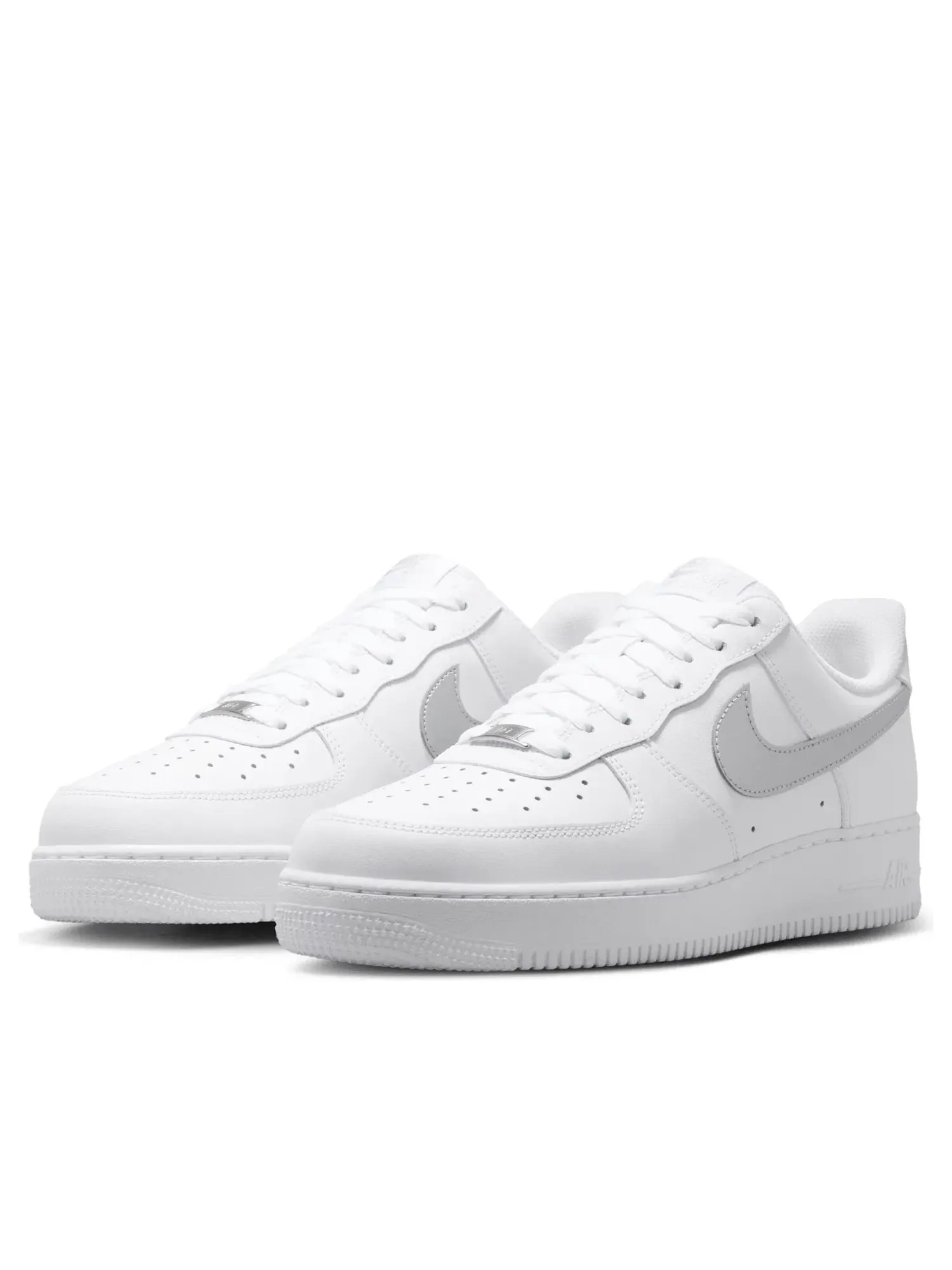 Мужские кроссовки с кожаным верхом Nike Air Force 1 Low '07 White Metallic Silver — изображение 2 из 6, белый