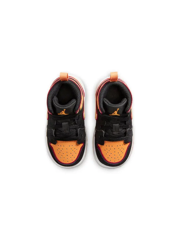 Кроссовки 1 средний размер Air Jordan — изображение 4 из 4